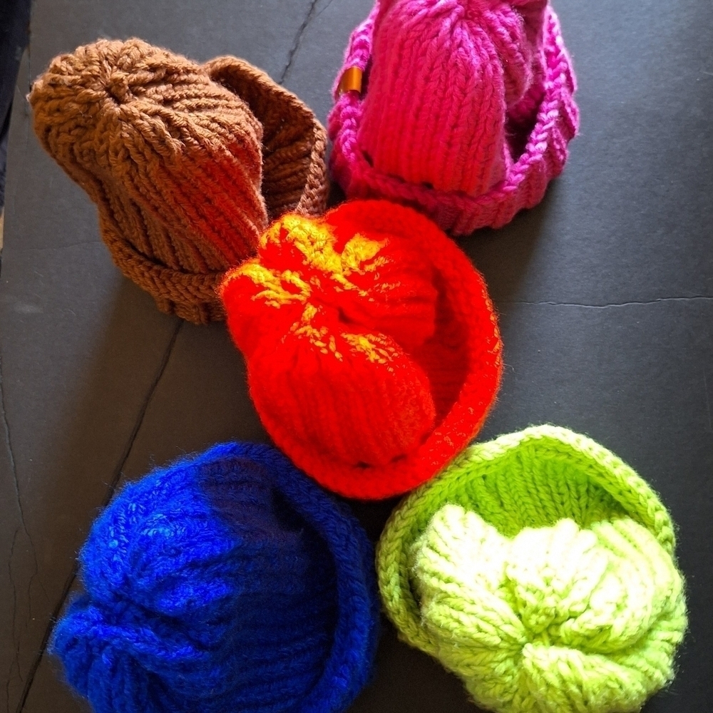 NWT Artisanal Unisex Beanie From The BoKnitArt Collection. - Picture 2 of 6